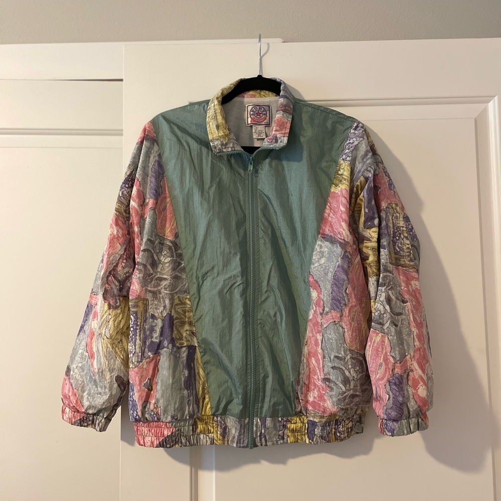 Retro 90s Sports Accent Windbreaker Zip Jacket